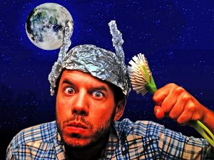 Kdo nejvíce věří konspiračním teoriím? – EpochálníSvět.cz