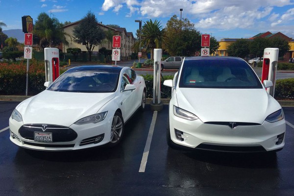 Autonomní automobily Tesla mohou vydělávat majitelům, ale ne s Uberem | Žádná velká věda